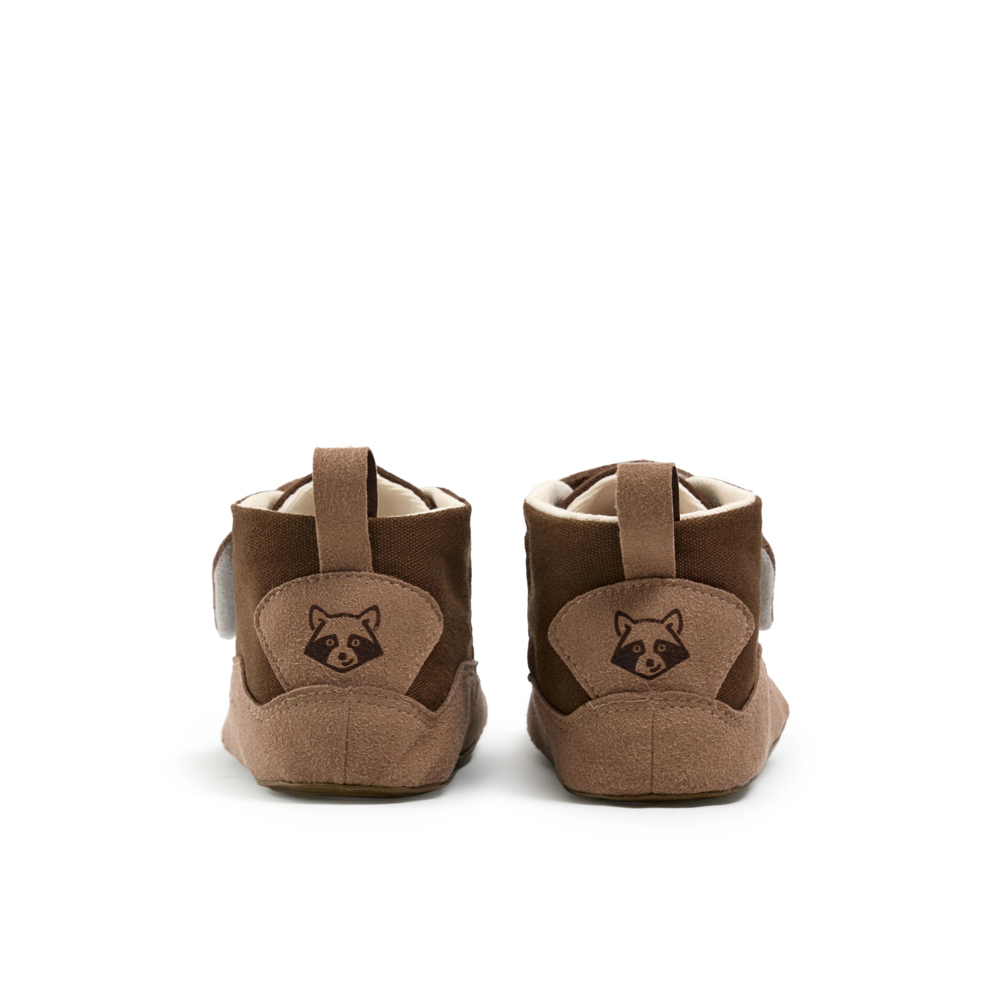 Calzado respetuoso para bebé marrón Gullibare vista trasera