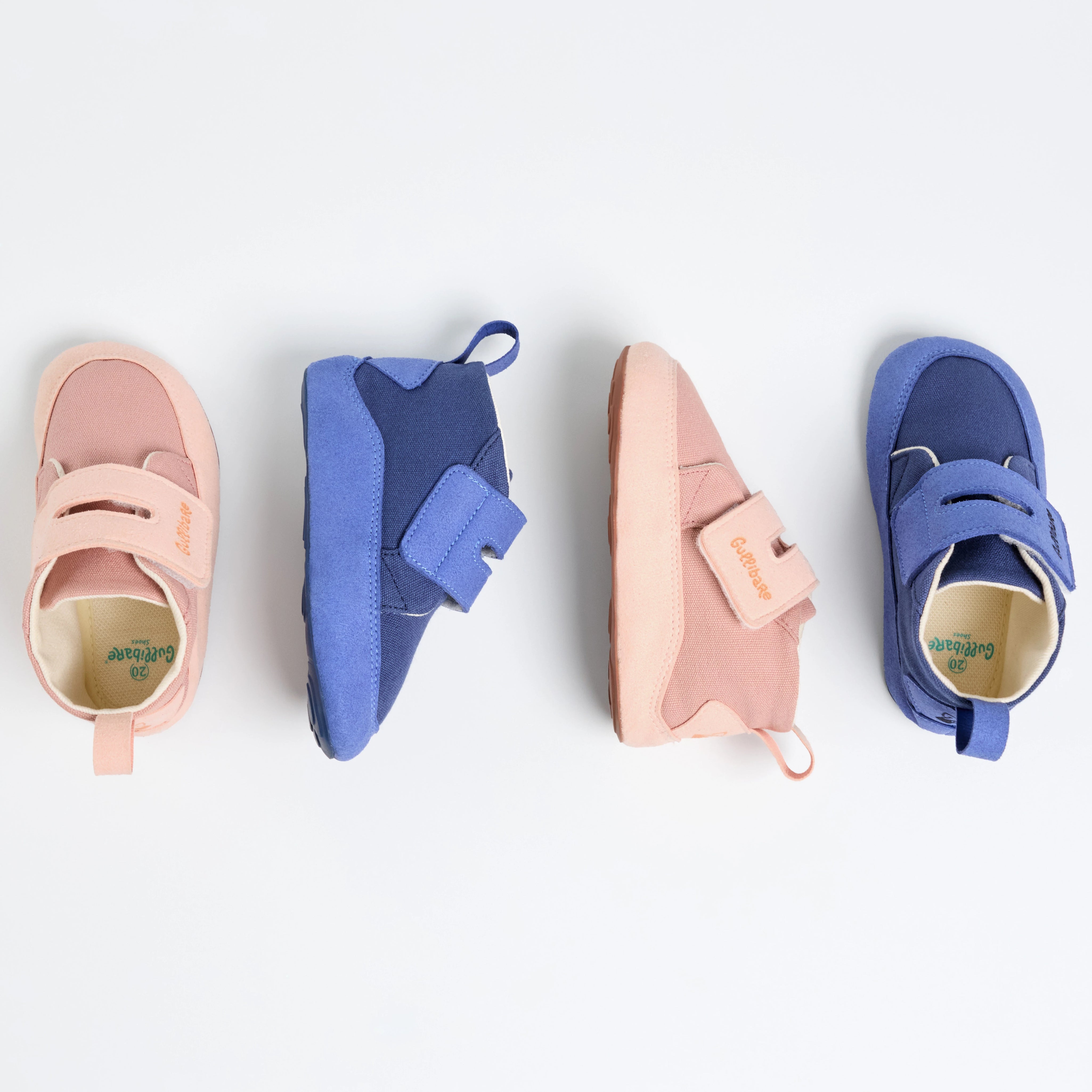 Vista superior de calzado respetuoso Gullibare para bebé, ligero y flexible, diseñado para el movimiento natural del pie.