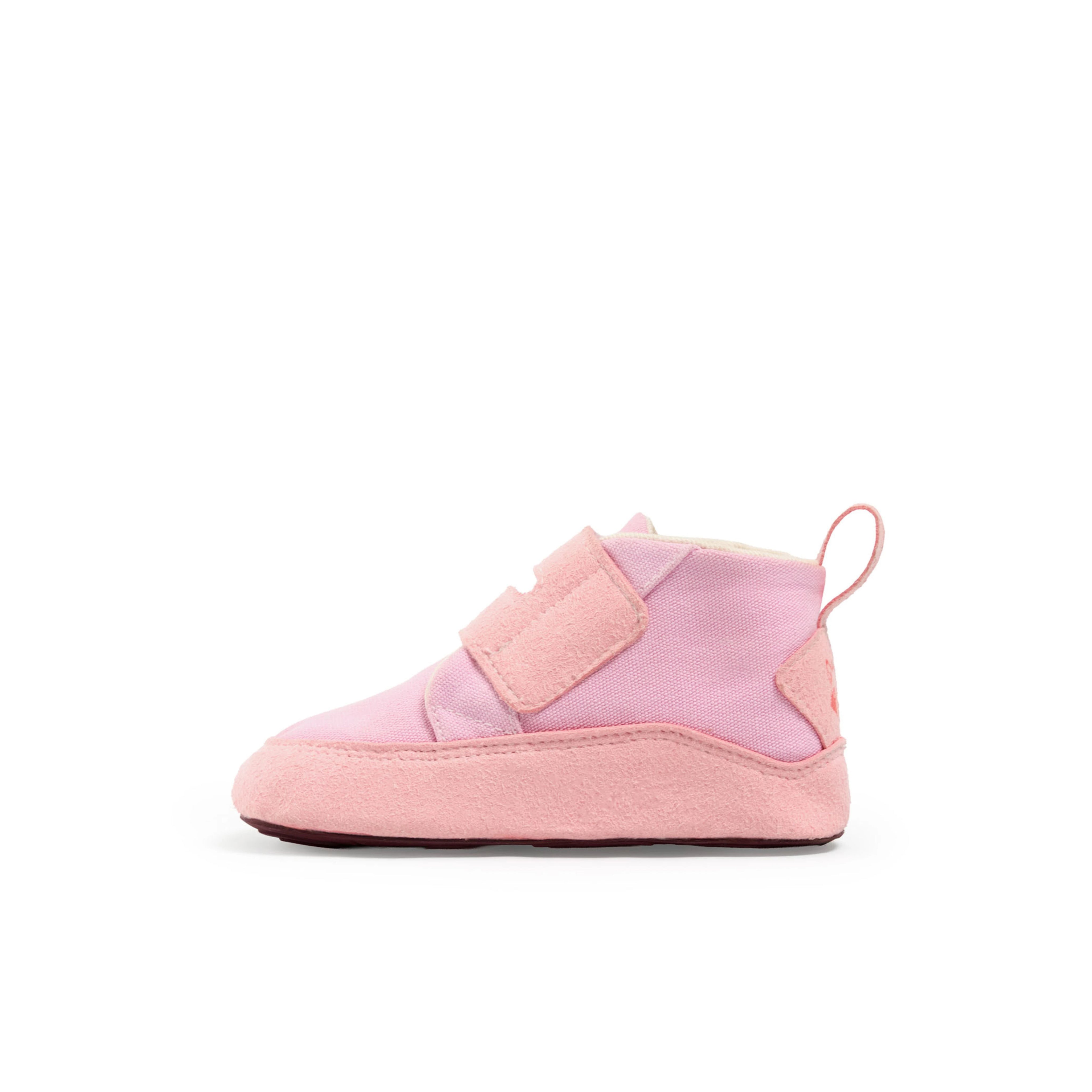 Calzado respetuoso para bebé rosa Gullibare con suela flexible