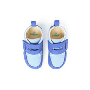 Calzado respetuoso para bebé azul Gullibare con velcro ajustable